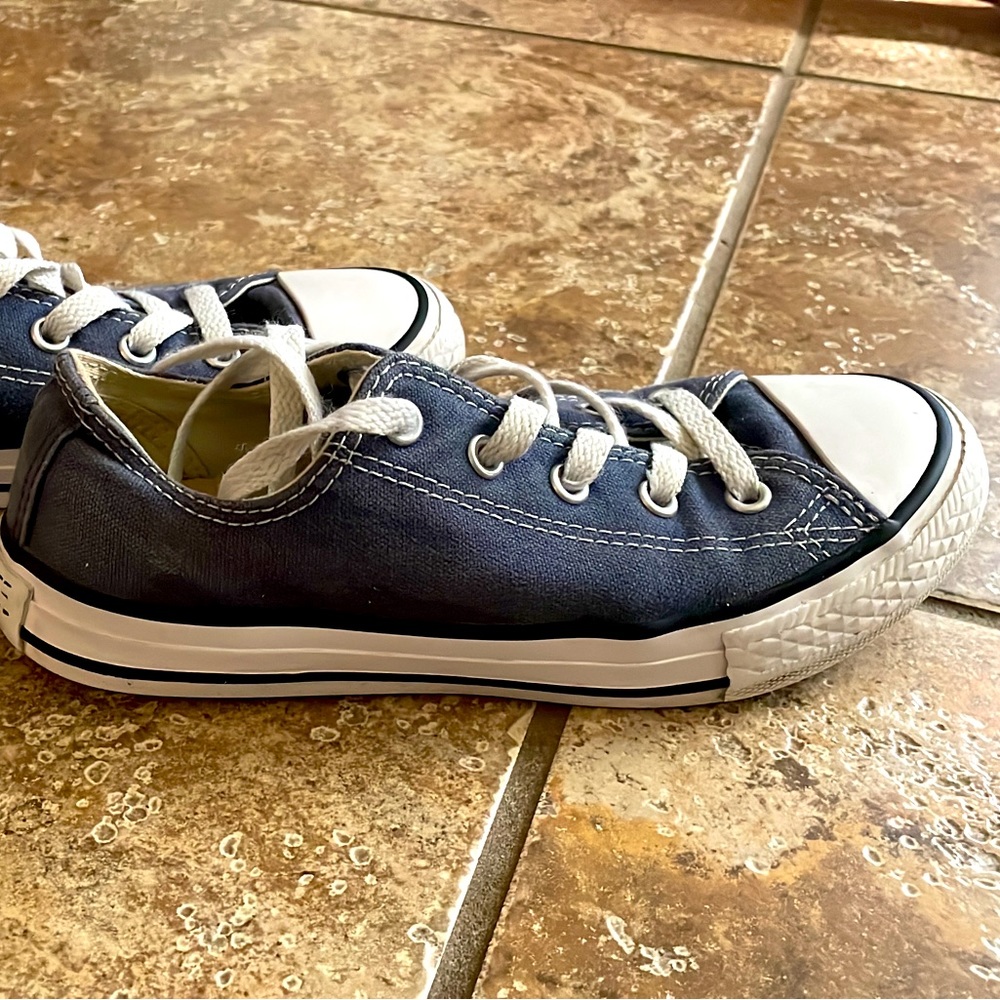 Girls Converse